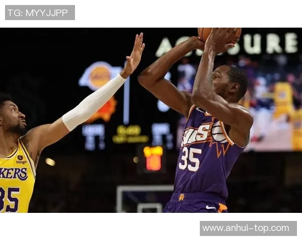 骑士与勇士巅峰对决宣传照片展现精彩瞬间与激情碰撞